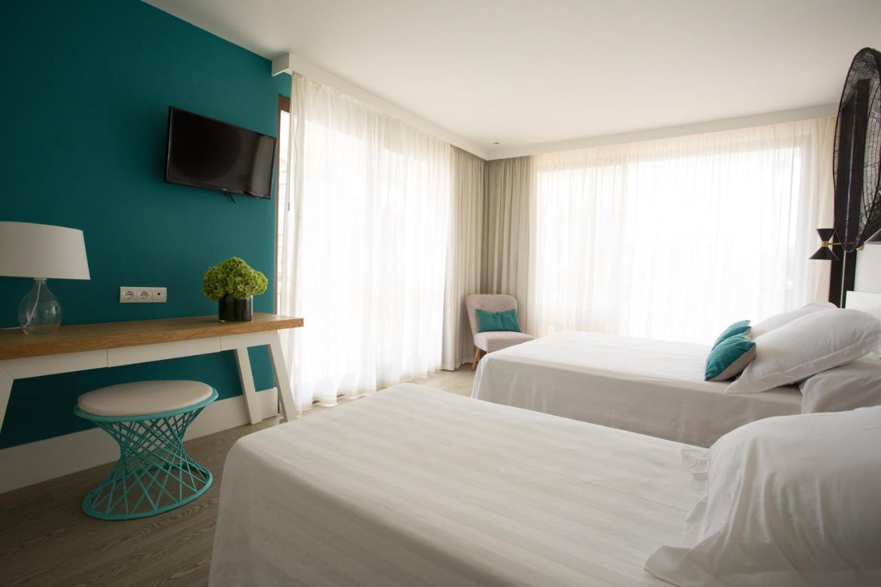 Habitación Triple Superior con vistas panorámicas al mar