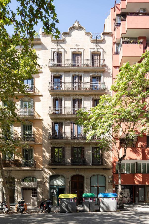 Apartamento con balcón
