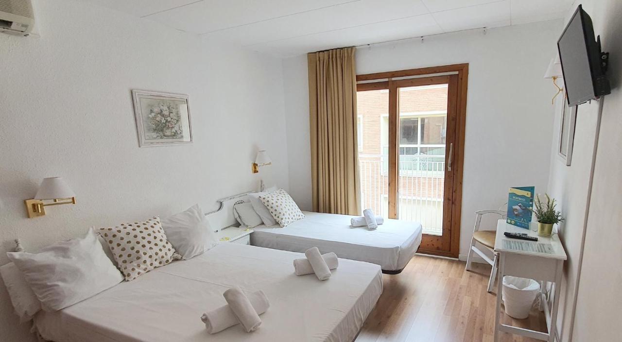 Triple Room with Balcony,998862828:JPEG