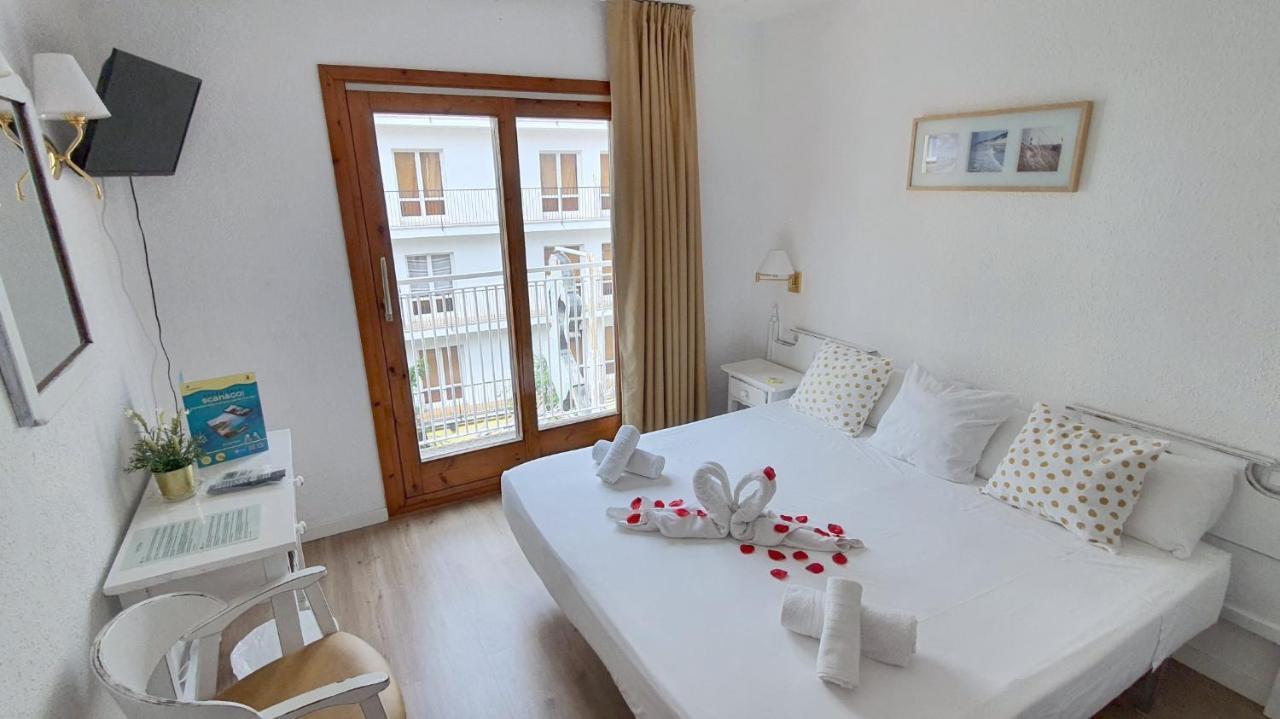 Double or Twin Room with Balcony,1589294179:JPEG