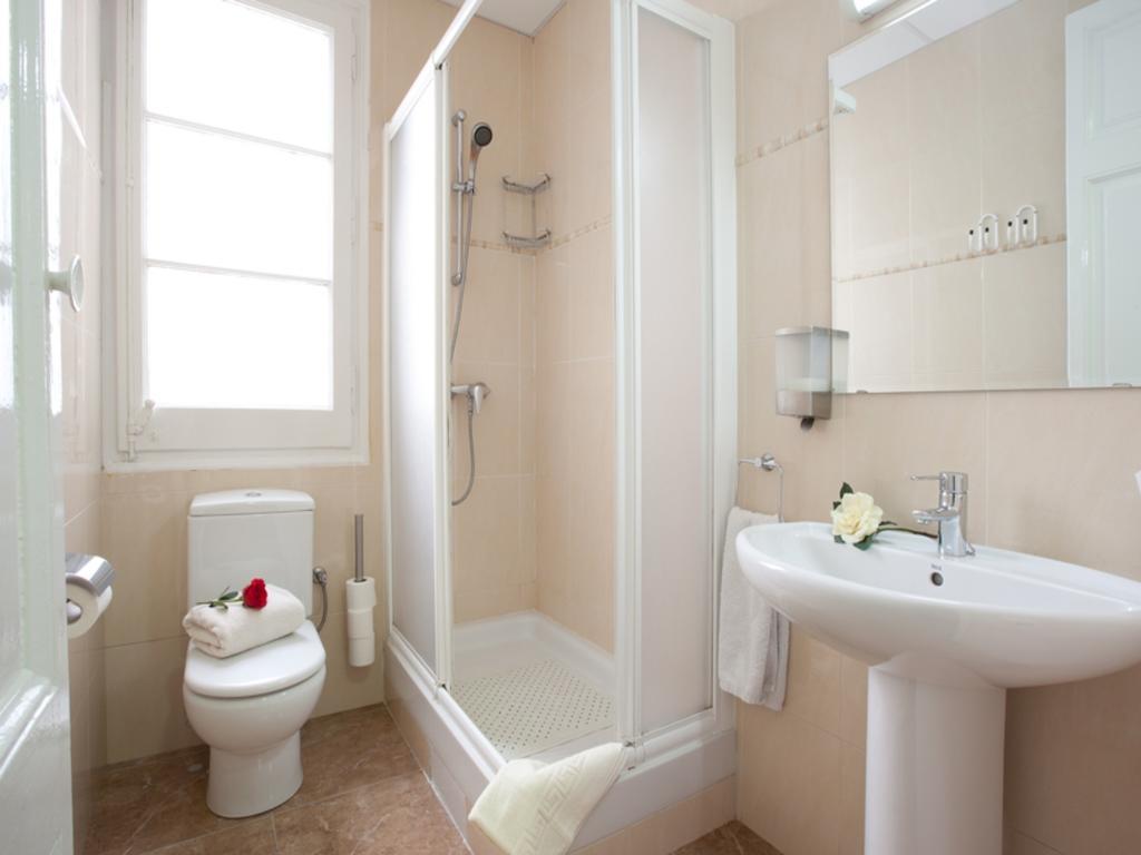 Habitación Doble Estándar con baño compartido