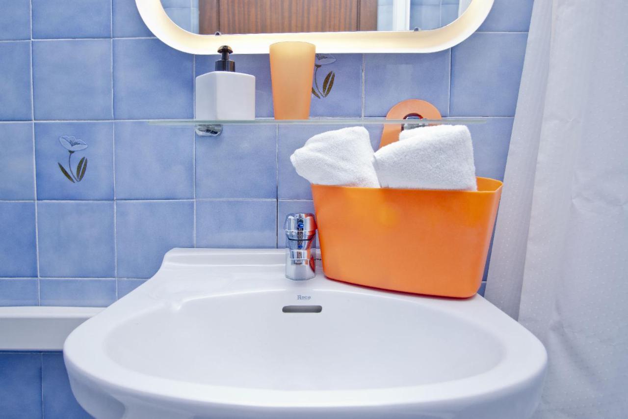 Habitación Doble con baño privado externo