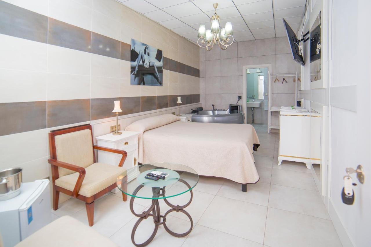 Queen Suite Spa Bath
