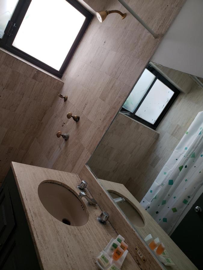 Superior King Suite,1553375188:JPEG