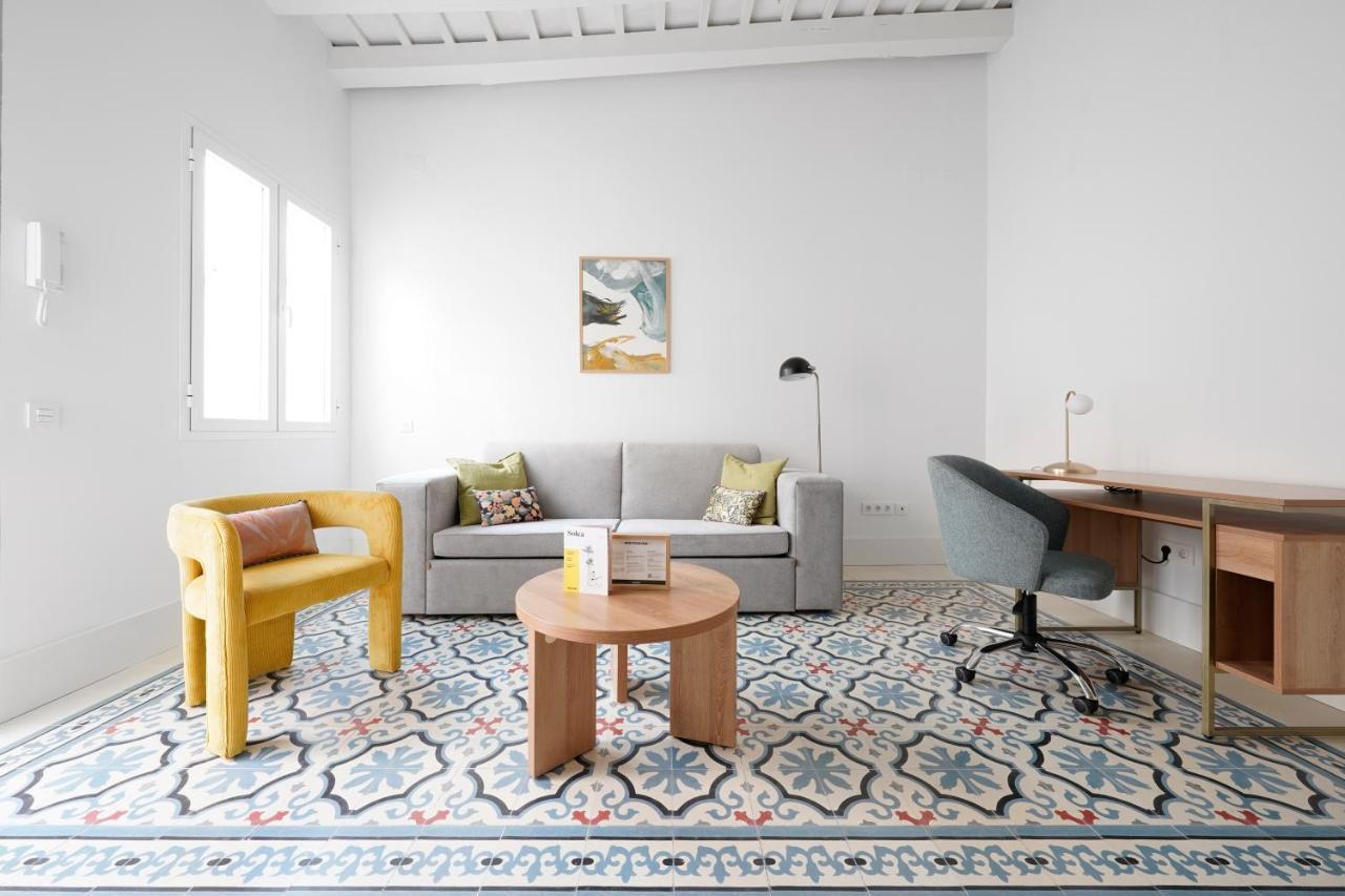 Apartamento grande de 2 dormitorios con sofá cama