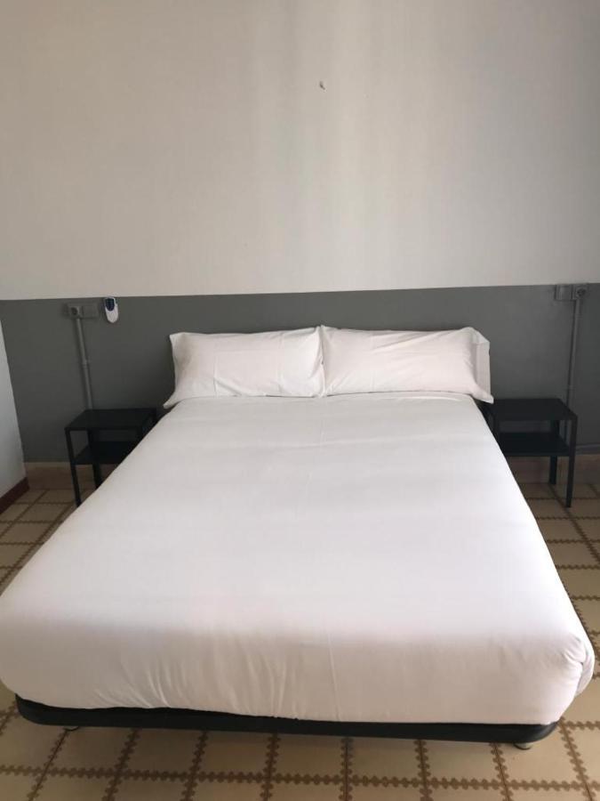 Budget Double Room,1247001613:JPEG