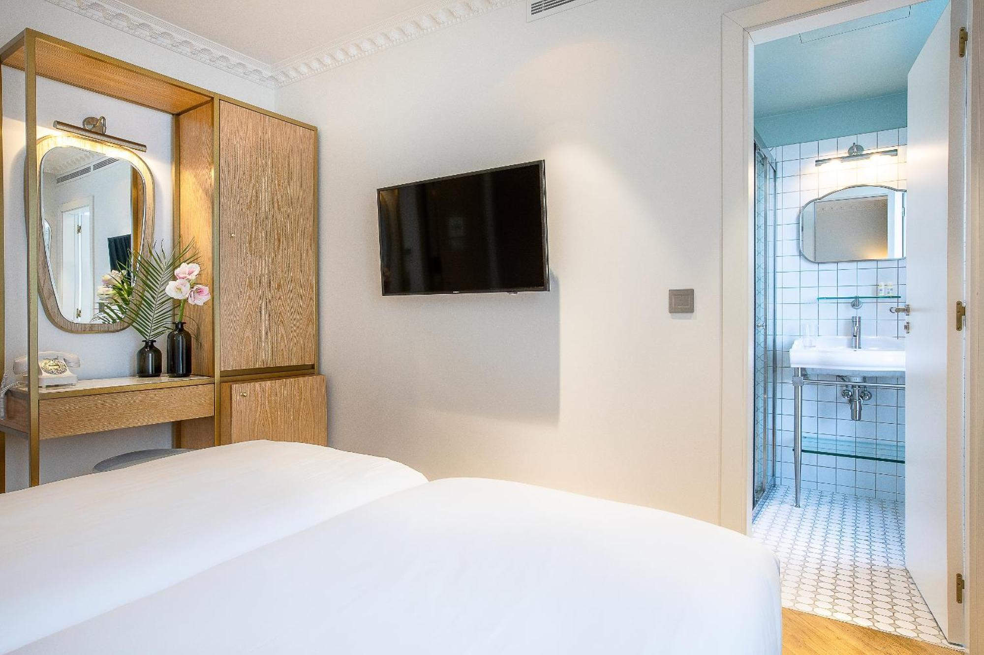 Traditional Twin Room