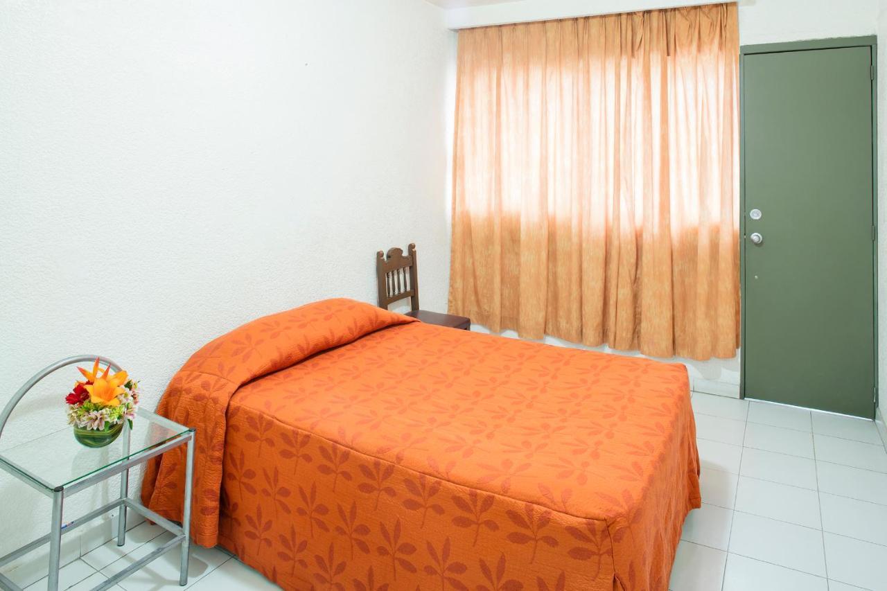 Habitación Individual Pequeña