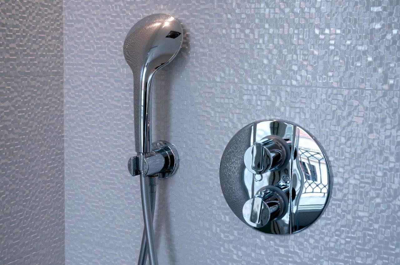 Superior Double Room Bath