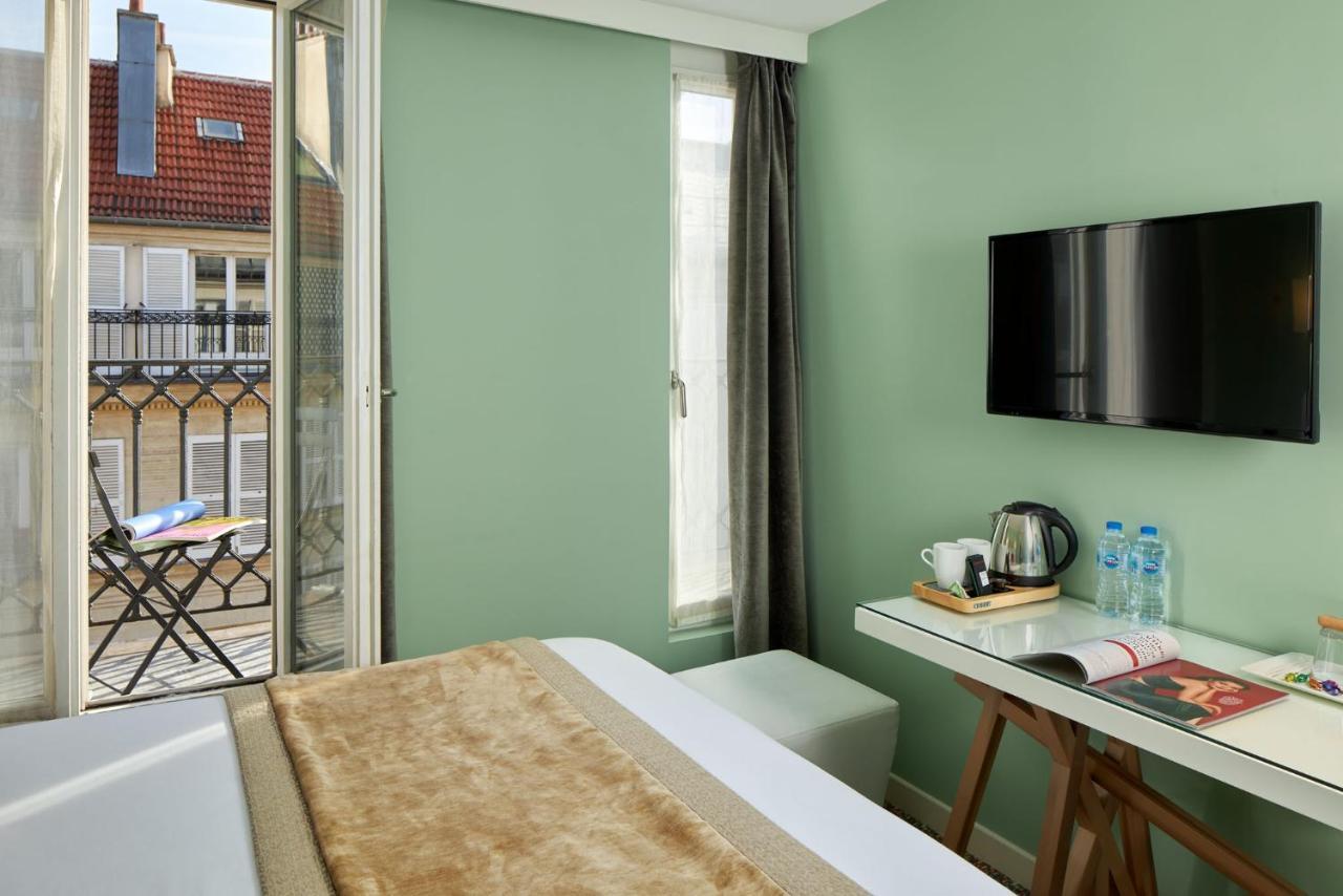 Superior Double Room Shower