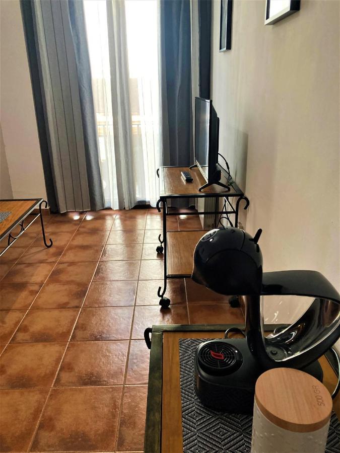 One-Bedroom Apartment,1361909222:JPEG