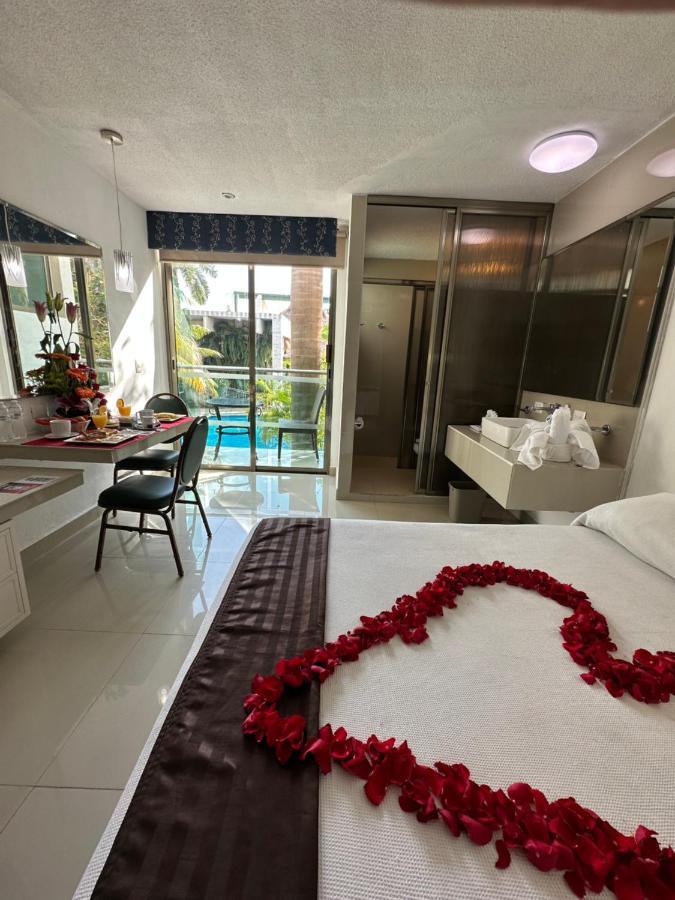 Double Room with Balcony,1399259873:JPEG