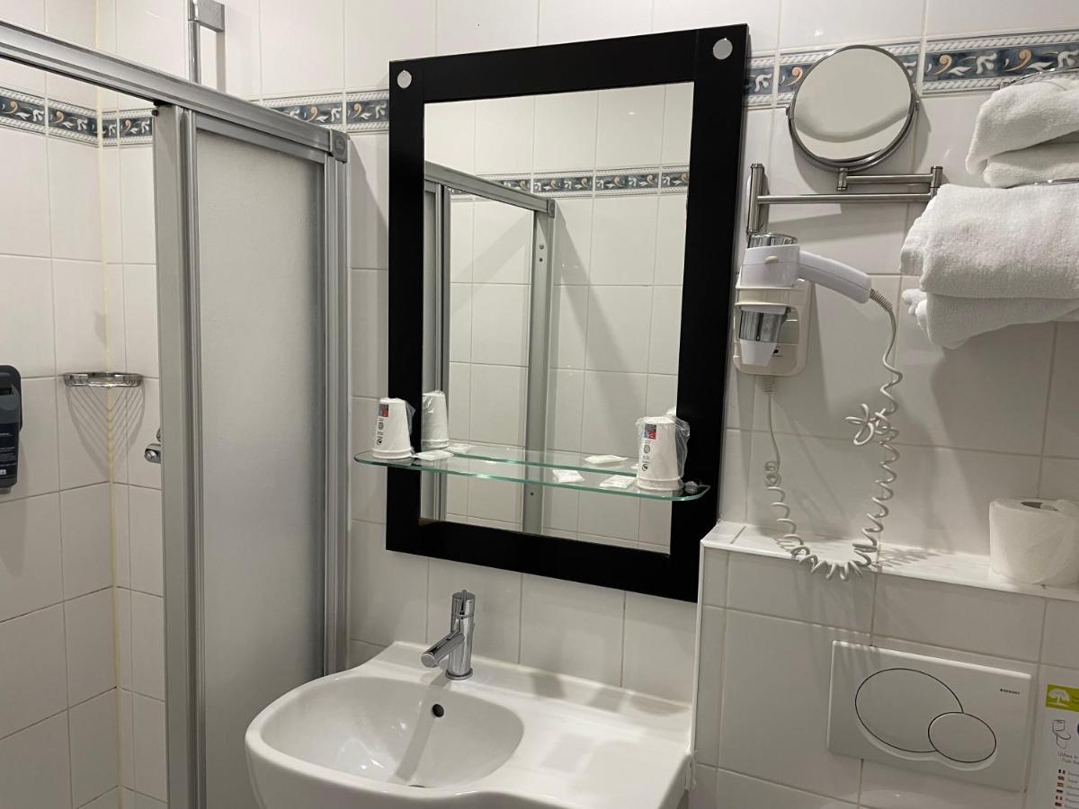 Double Room,1417394208:JPEG