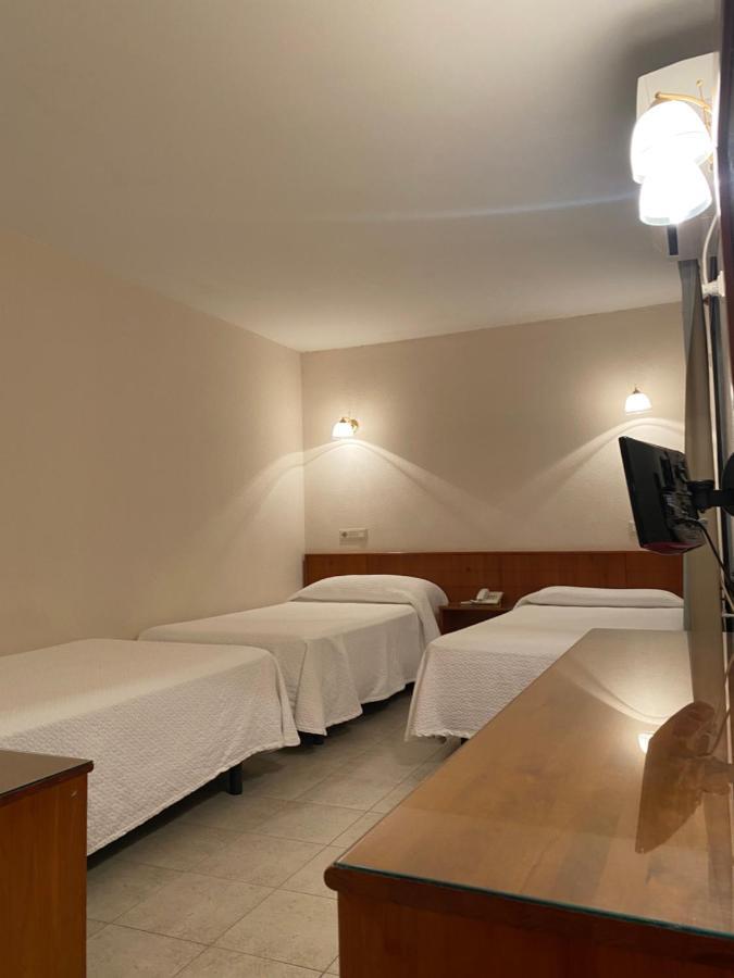 Basic Triple Room,1422038811:JPEG