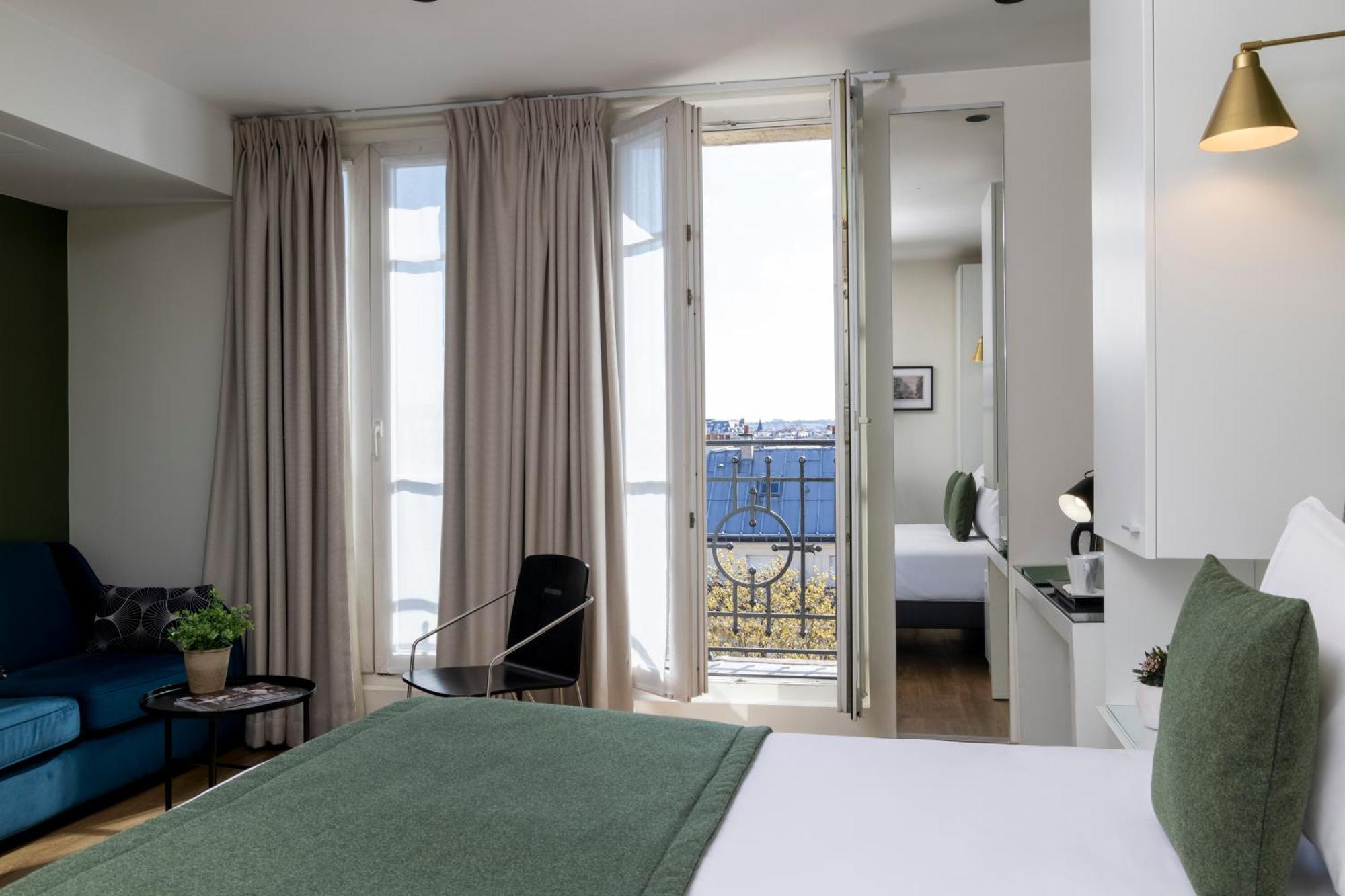Junior Suite with Balcony,1470330116:JPEG