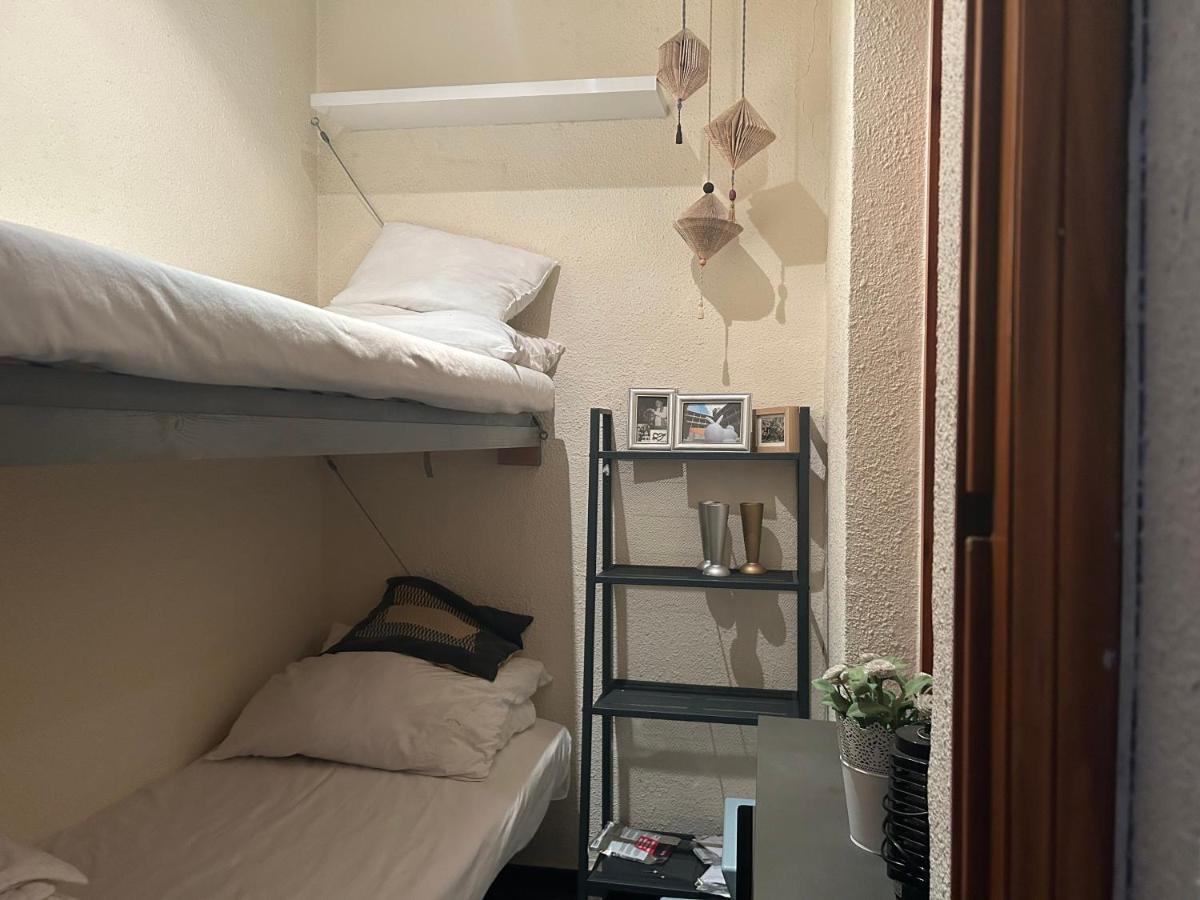 Bunk Bed Mixed Dormitory Room