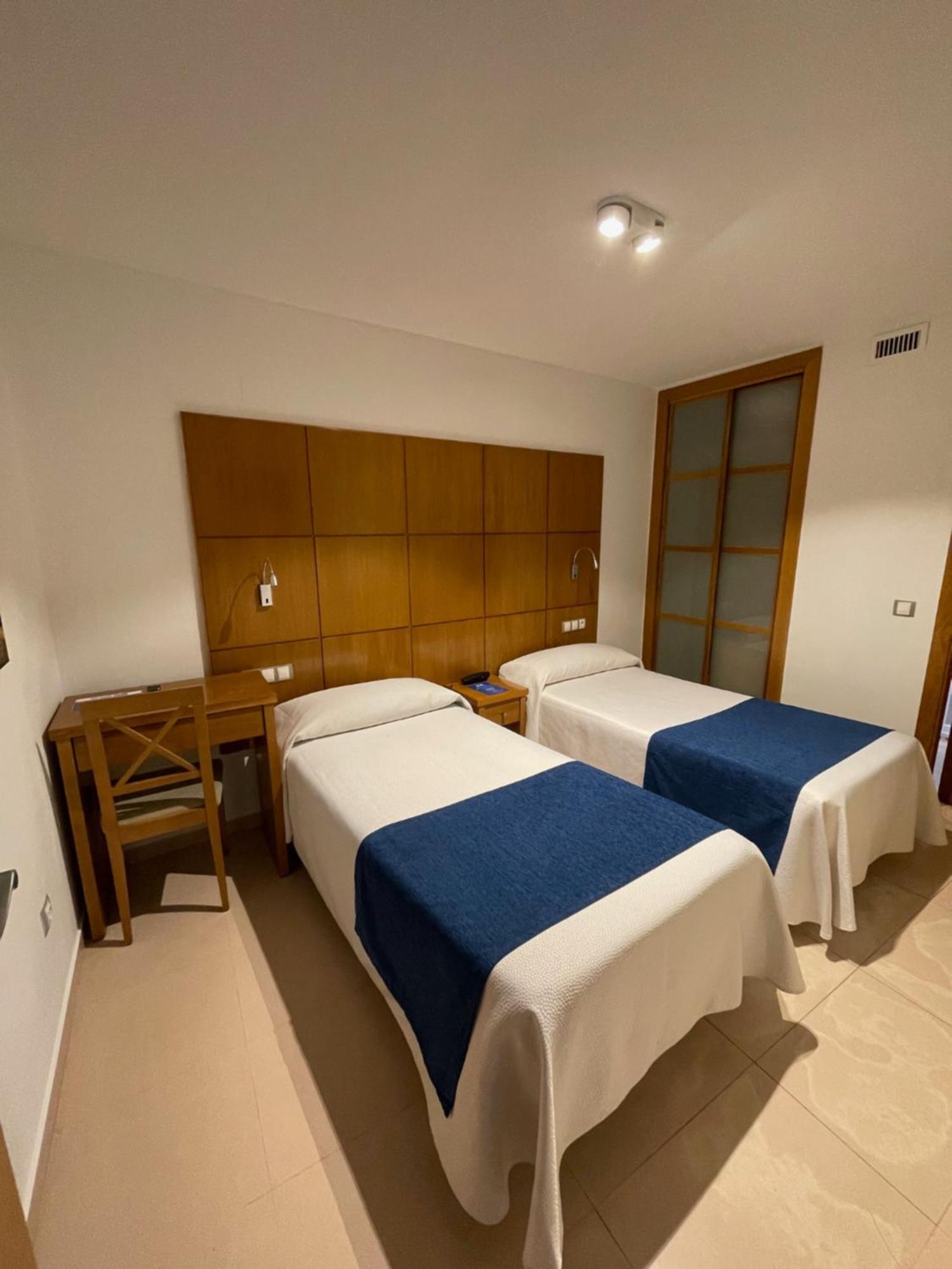 Economy Double or Twin Room,1536113026:JPEG