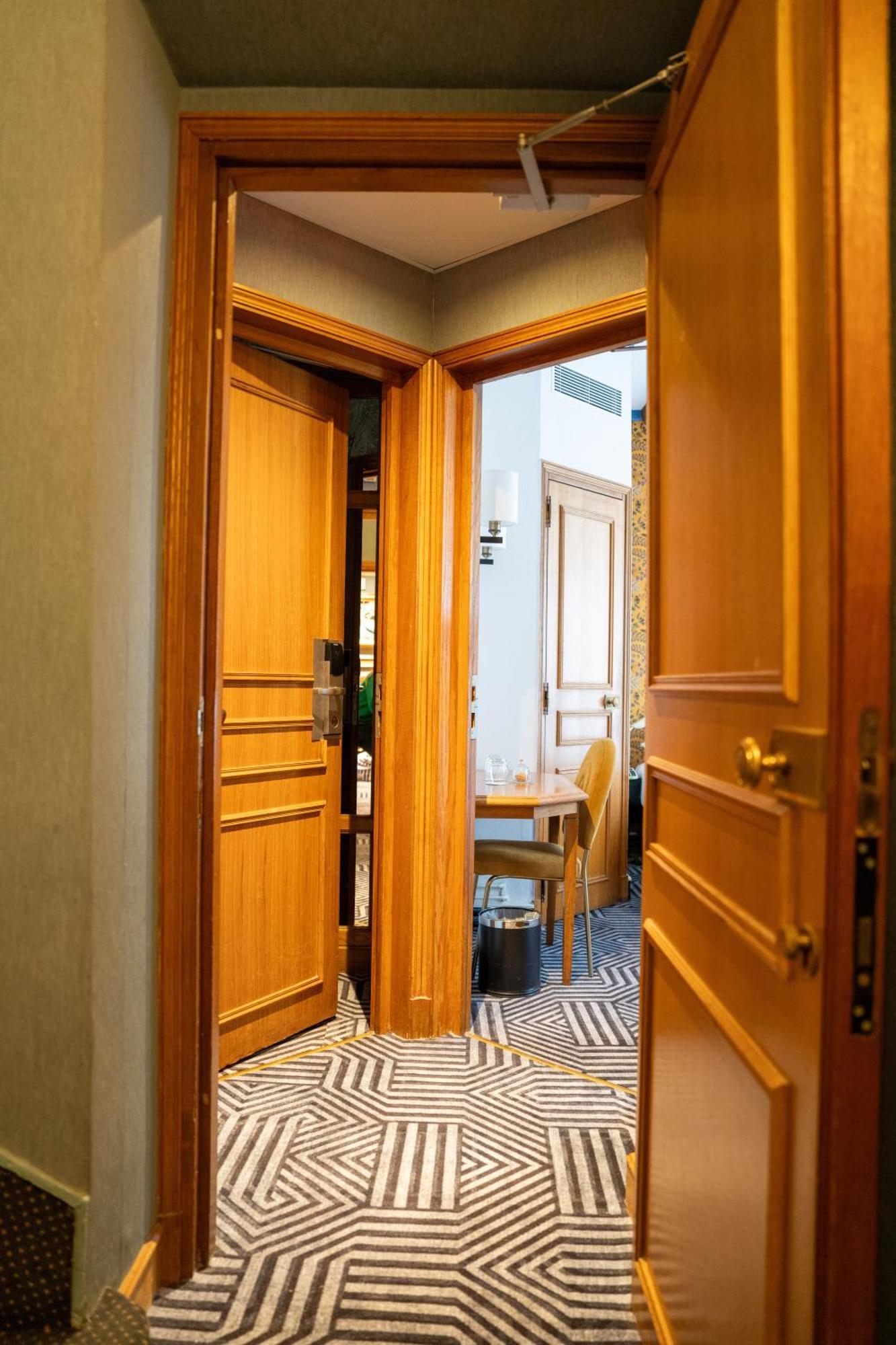 Two Double Adjoining Rooms,1542224695:JPEG