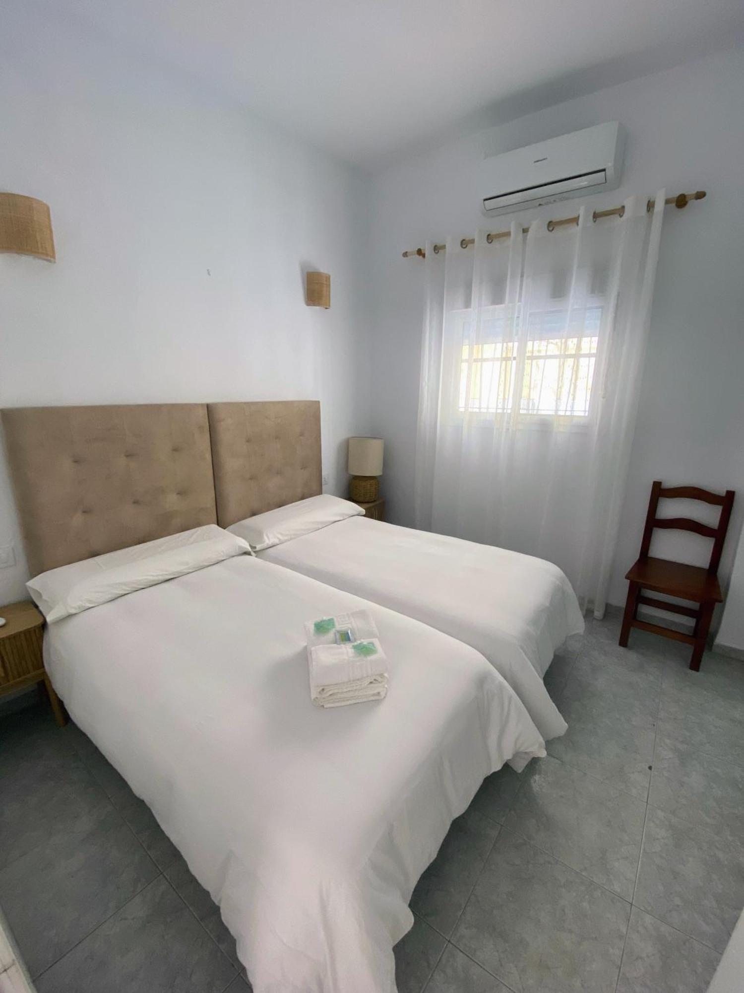Twin Room,1565561002:JPEG