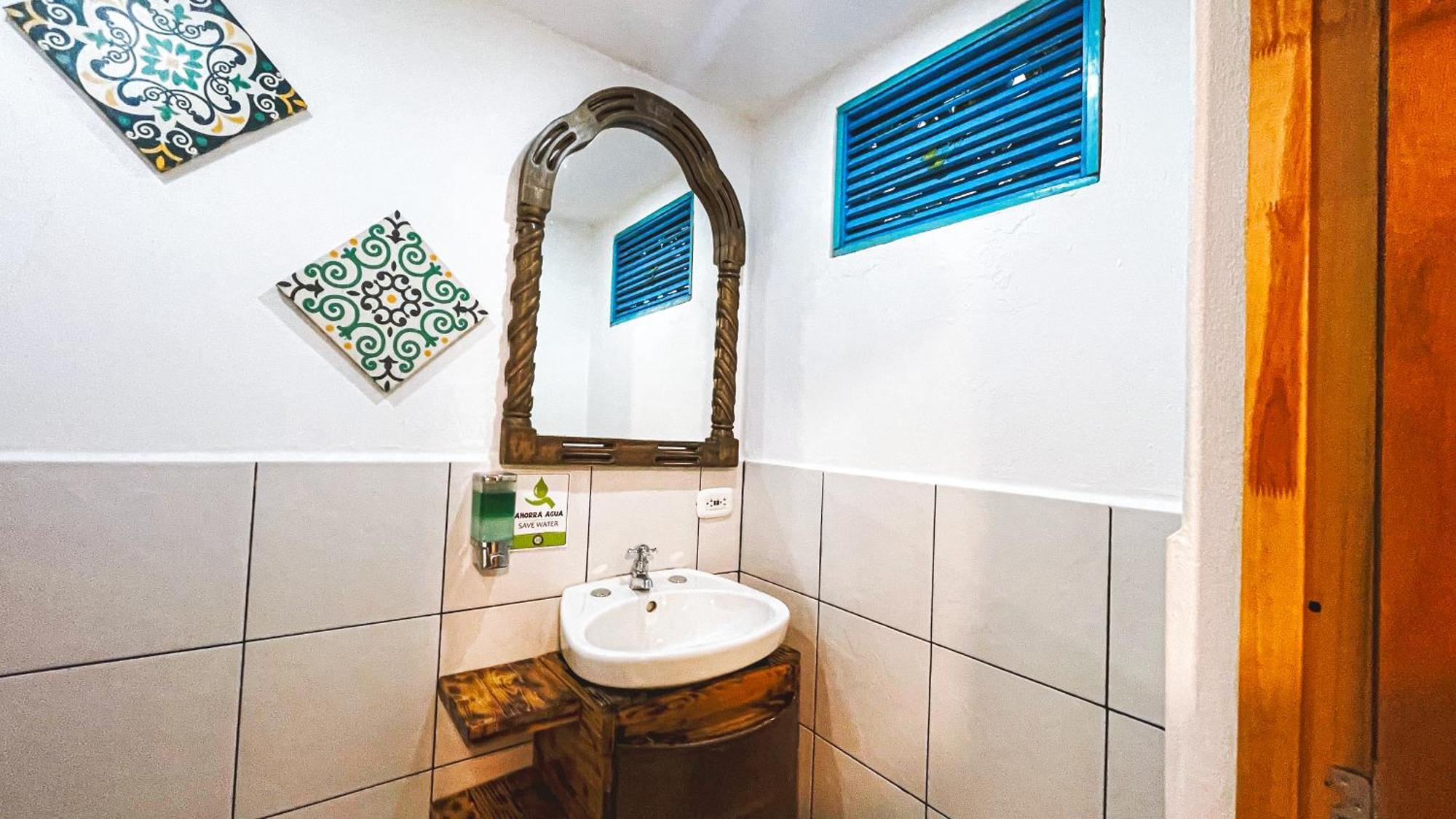 Habitación Doble con baño privado