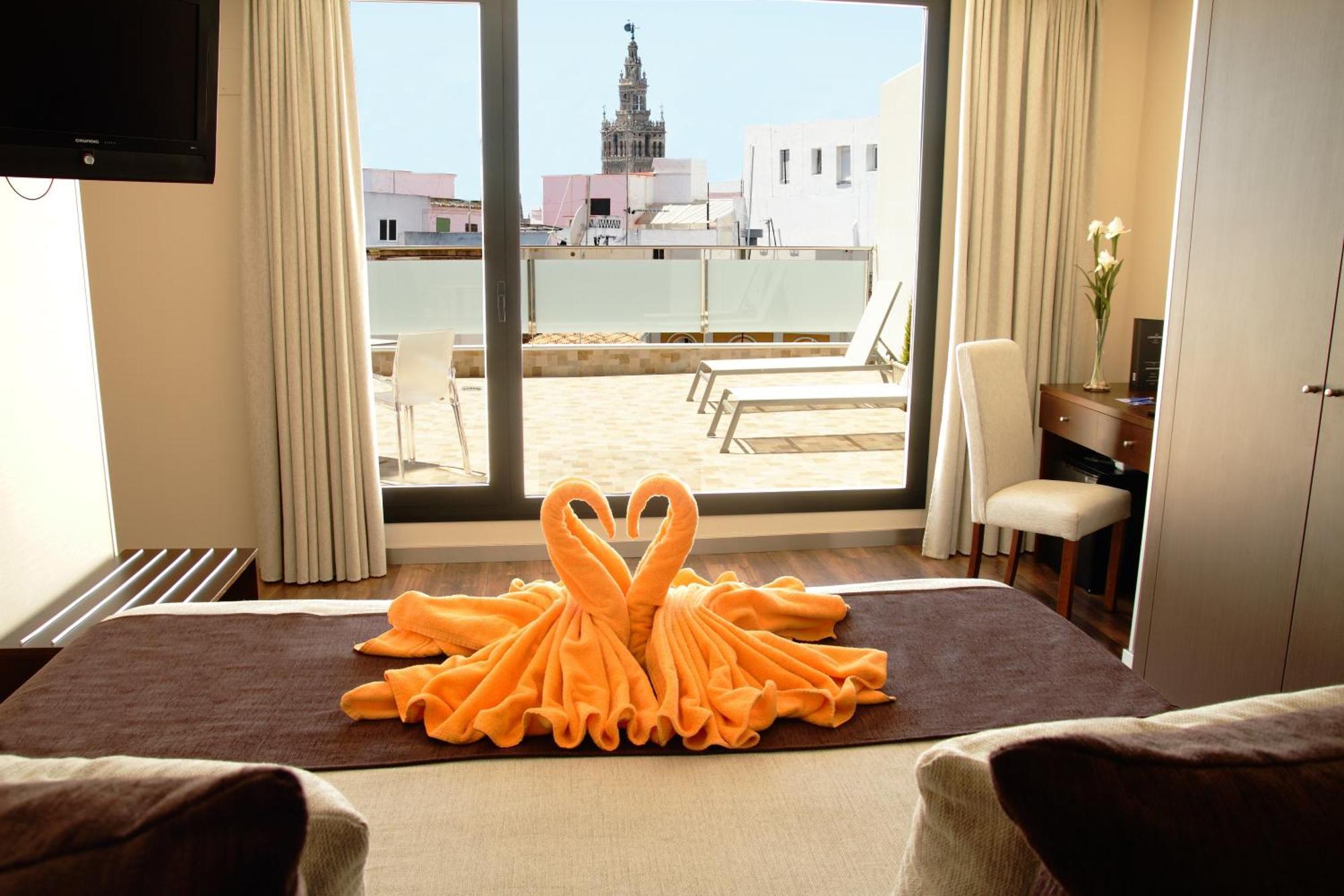 Premium Double Terrace & Whirlpool,1616872132:JPEG