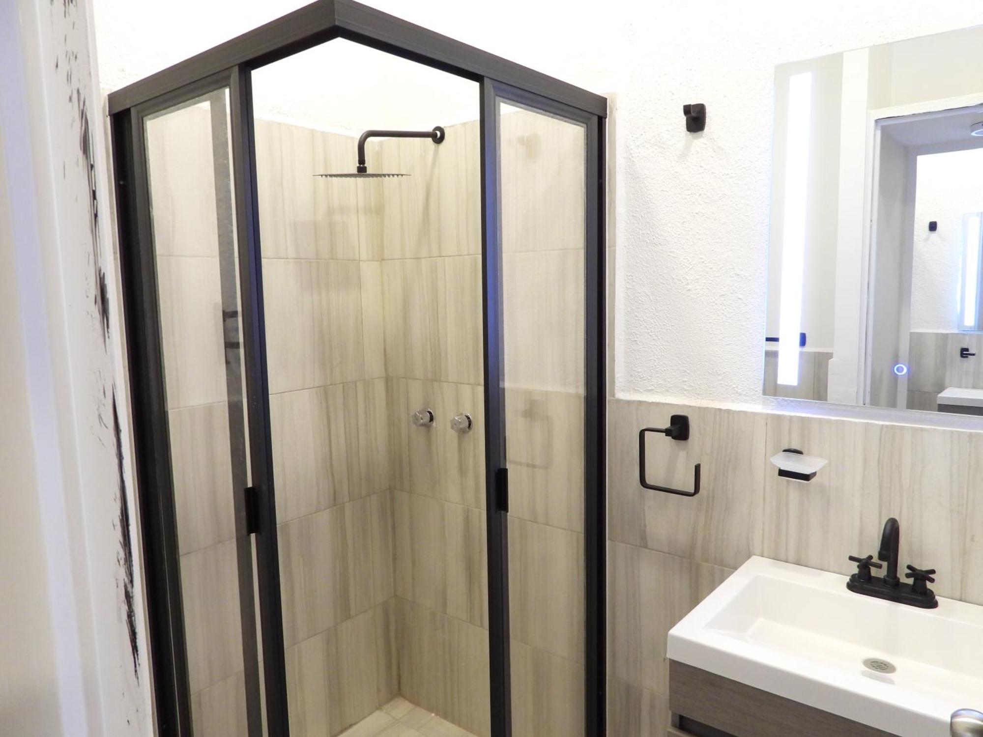Habitación Doble con baño privado externo