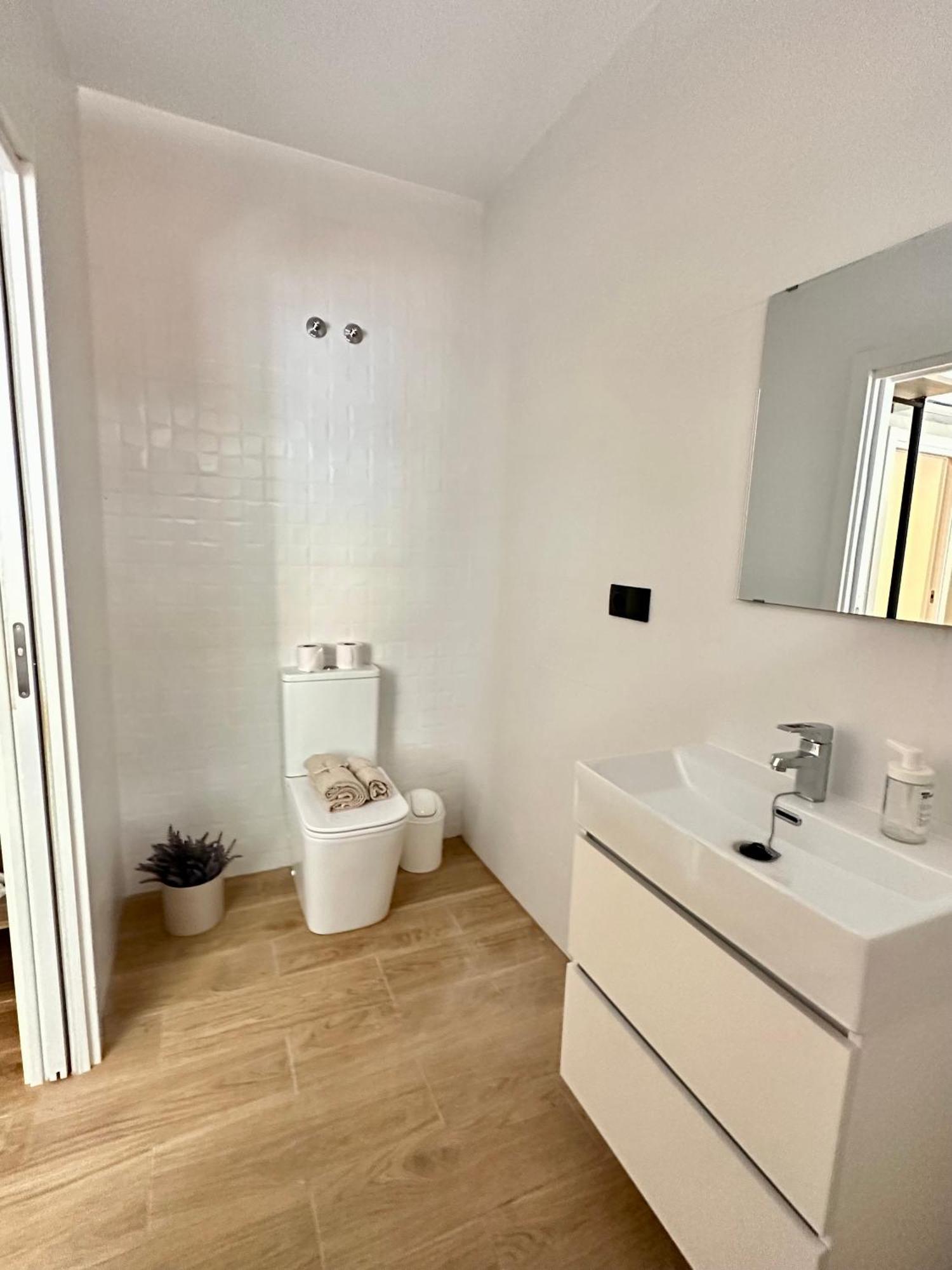 Double Room Private Bathroom,1630582677:JPEG