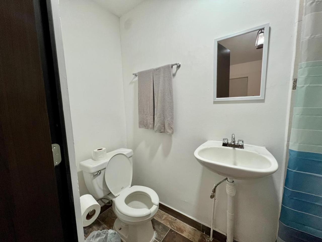 Double Room with Private Bathroom,1637567475:JPEG