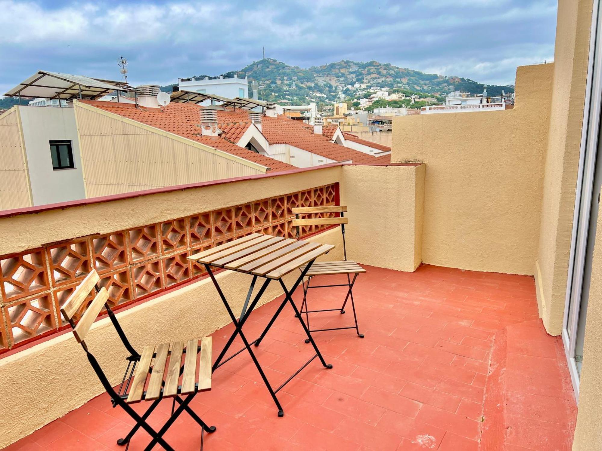 King Room Balcony,1648117039:JPEG