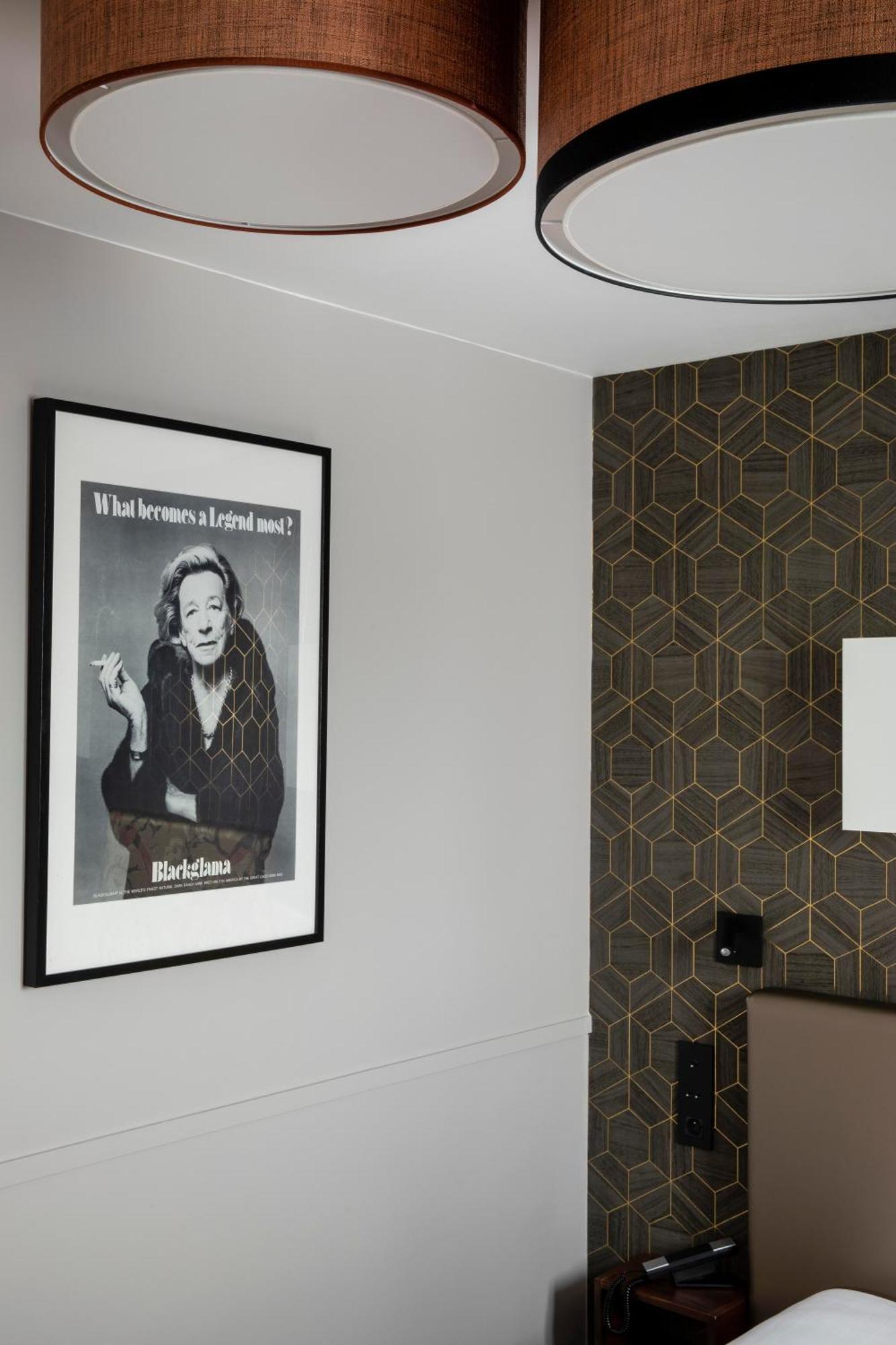 Communicating rooms