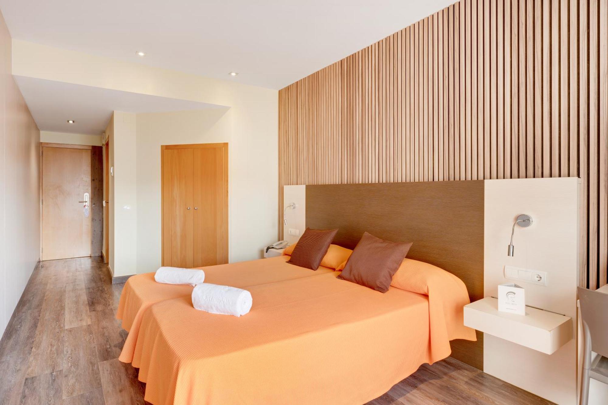Double or Twin Room,1656174251:JPEG