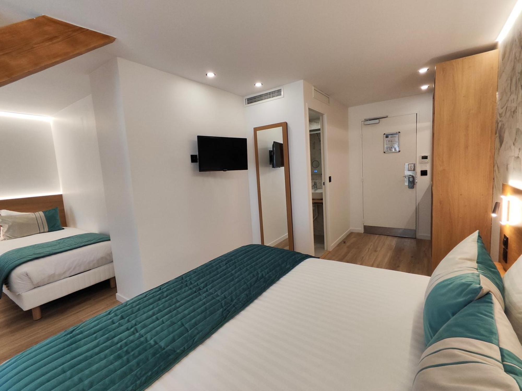 Executive Triple Room,1660304338:JPEG