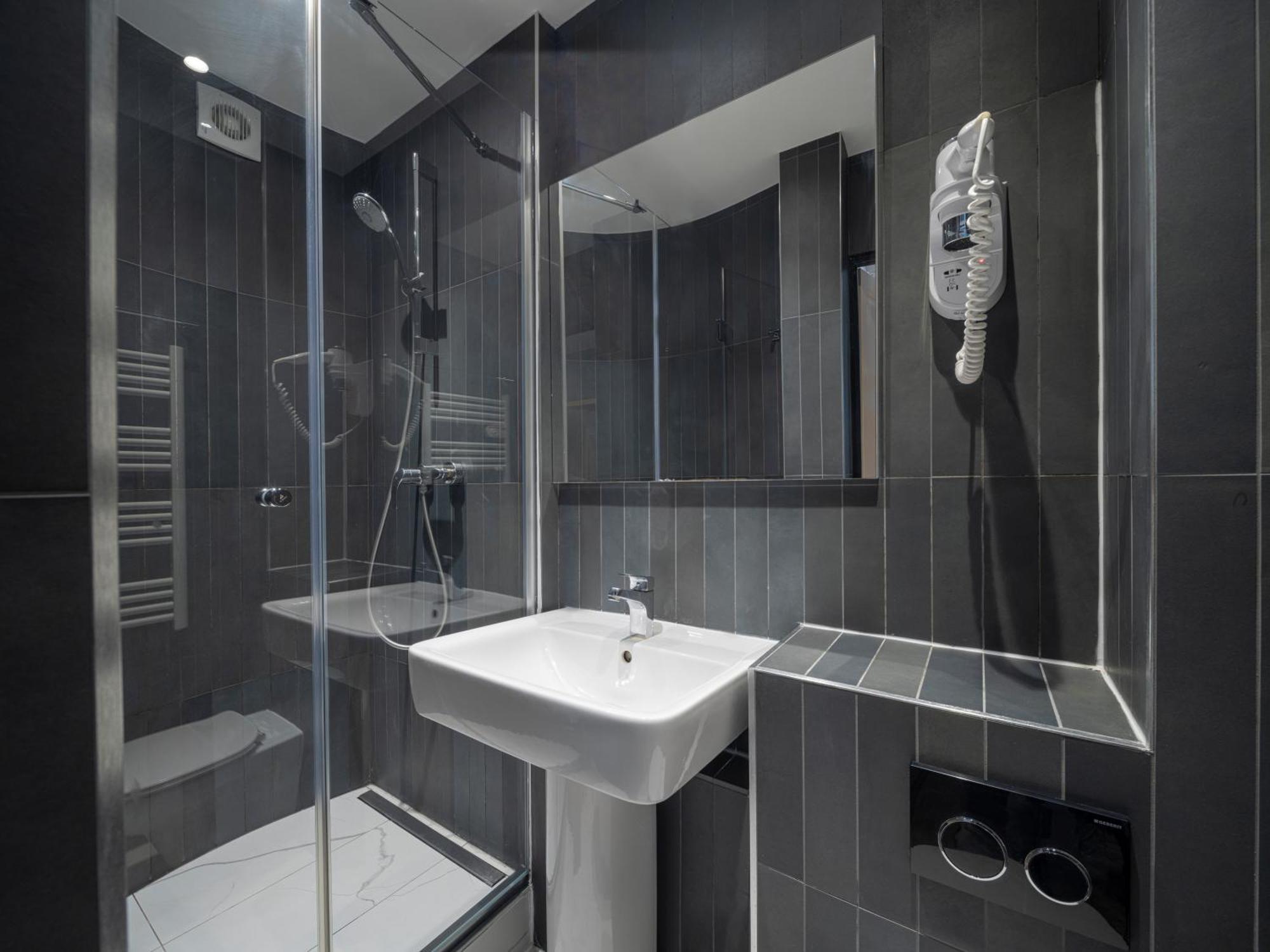 Classic Double or Twin Room