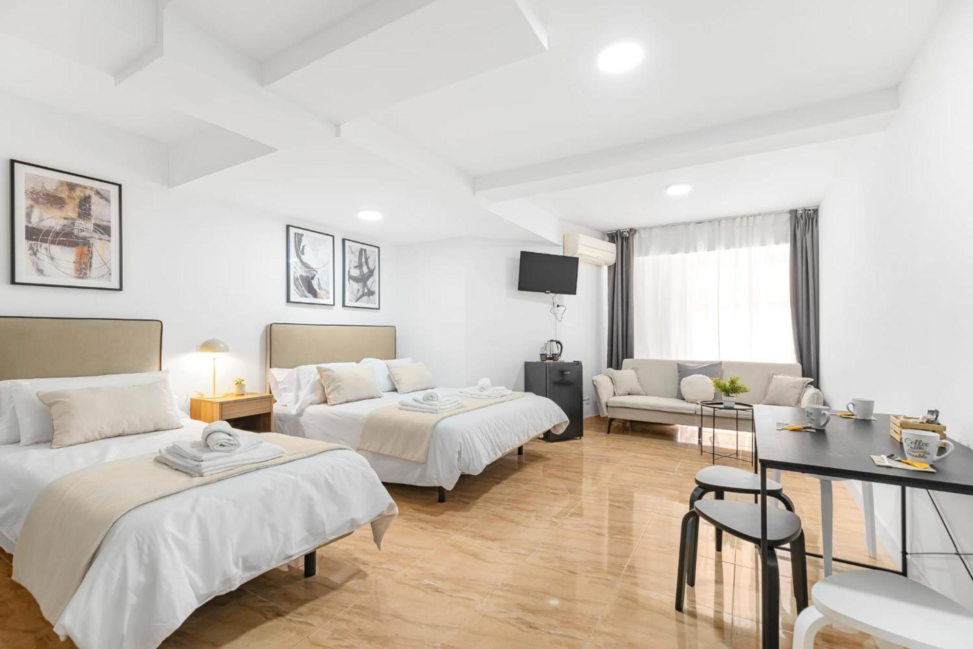Habitación Familiar con baño compartido