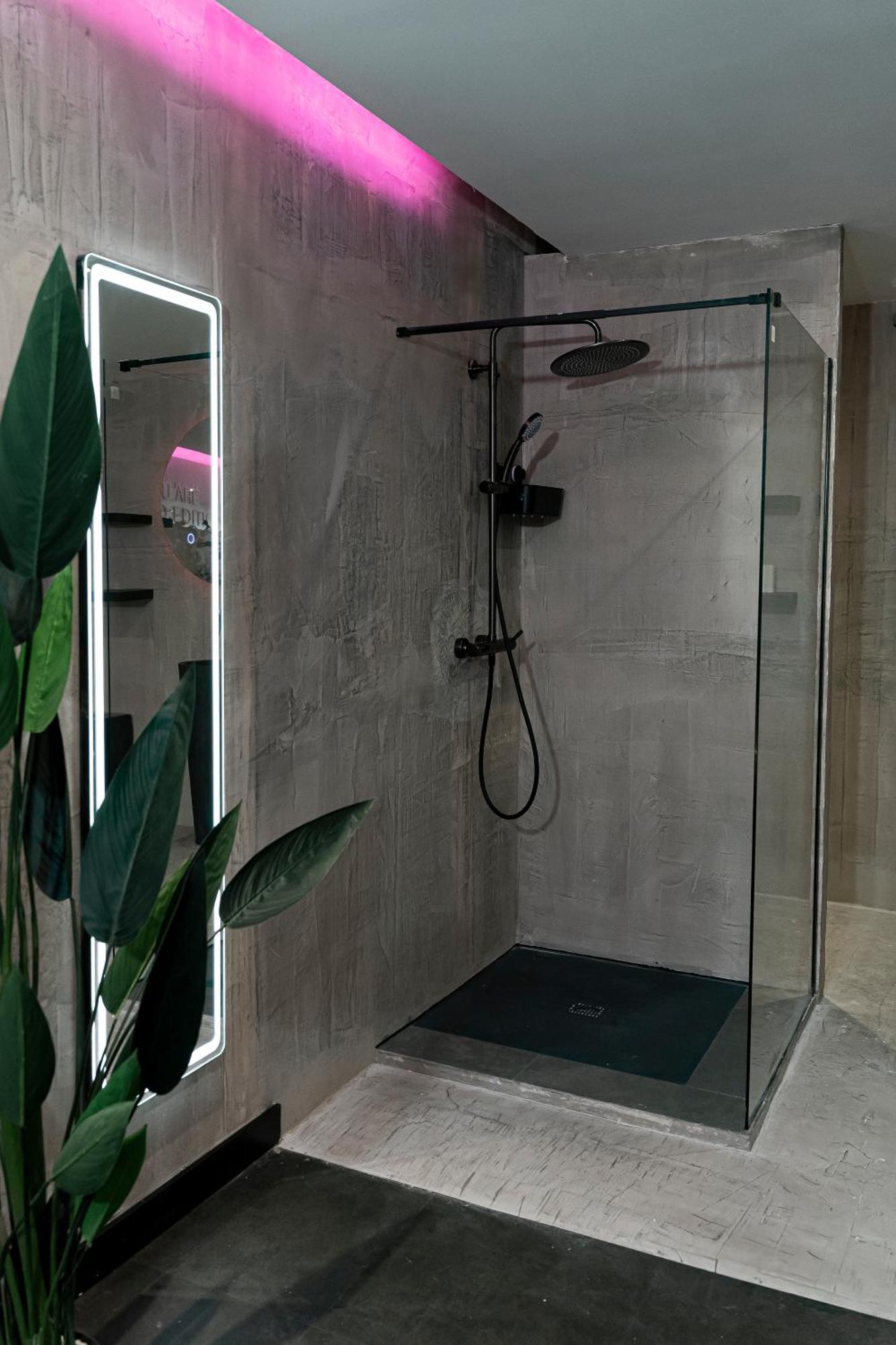 Suite,1672504288:JPEG