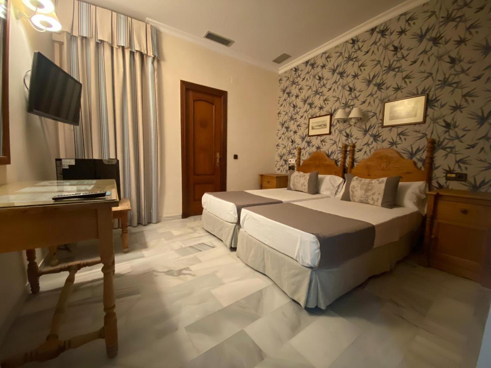Economy Twin Room