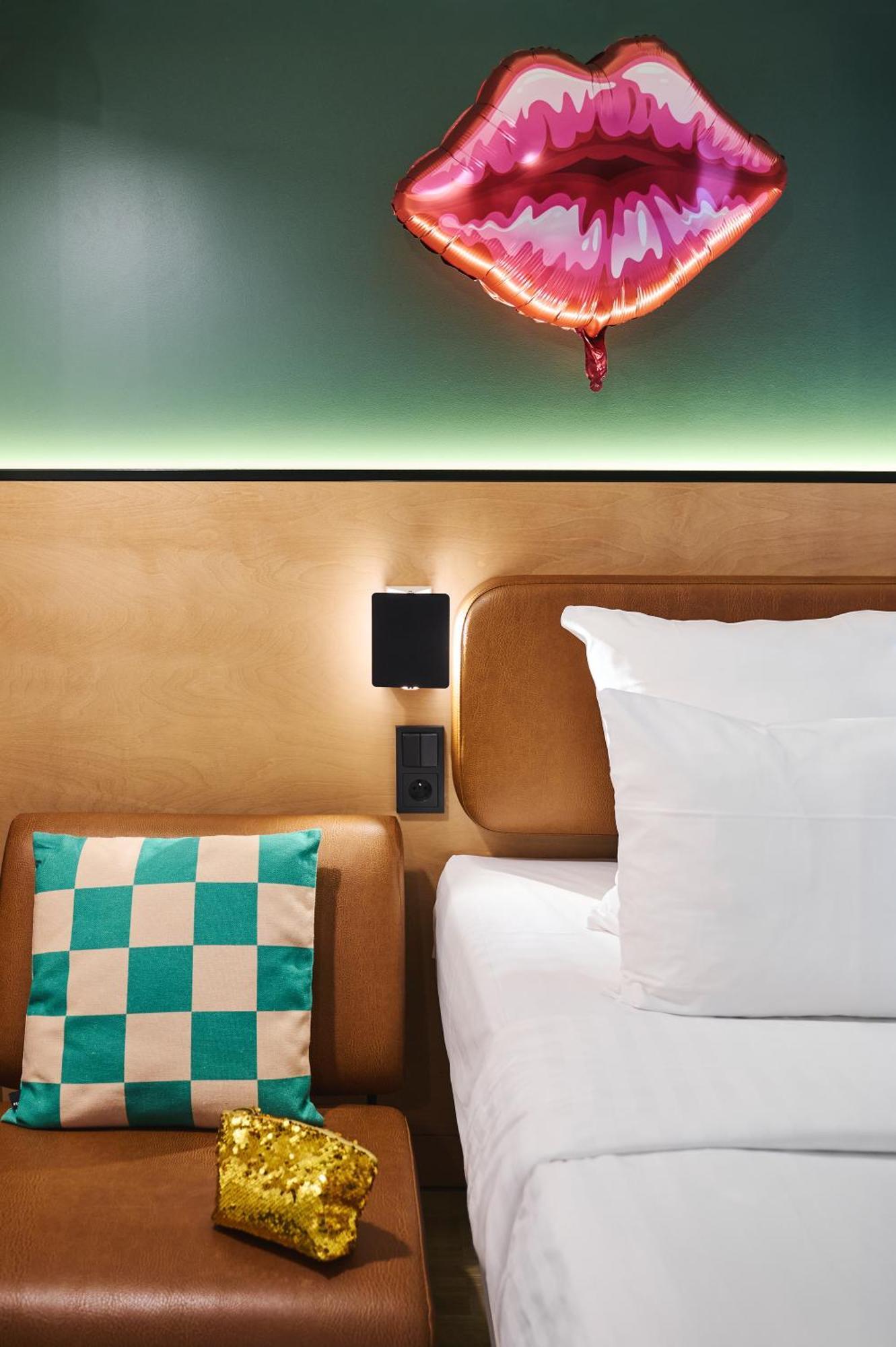 Habitación Doble Moxy Sleepers - 2 camas