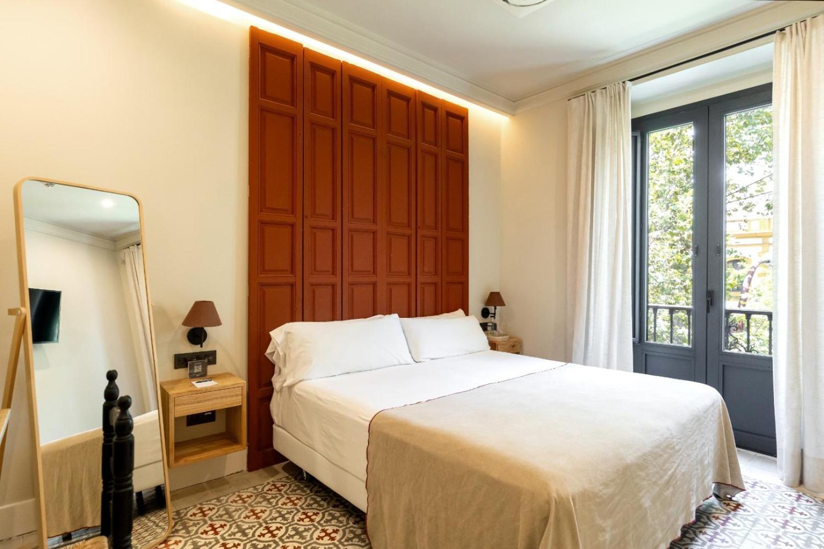 Deluxe Double or Twin Room with Balcony,1723012412:JPEG