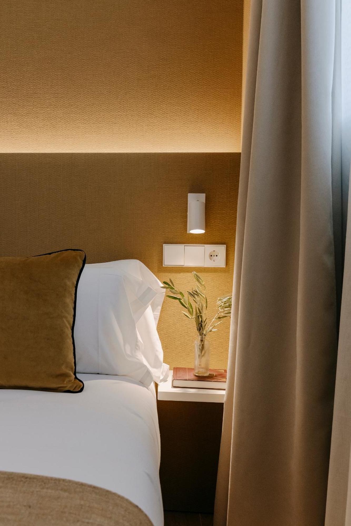 Double Room,1727844856:JPEG