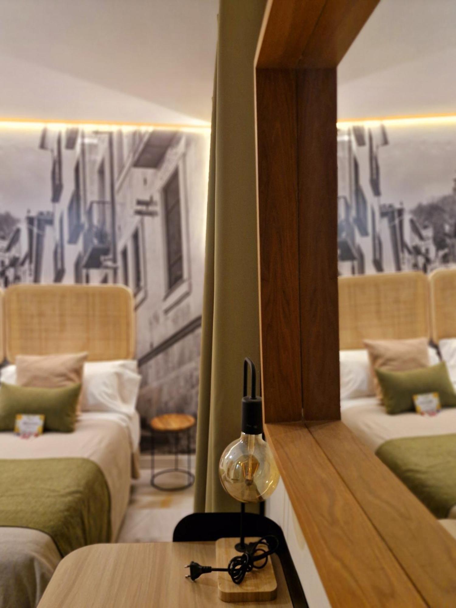 Twin Room Interior,1742853300:JPEG