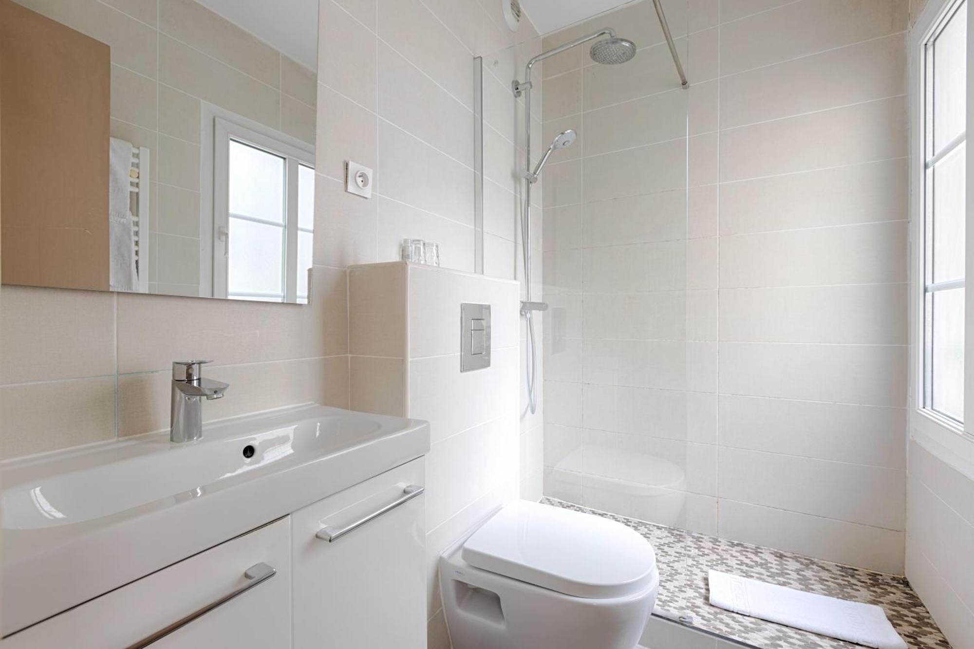 Double Room,1766137412:JPEG