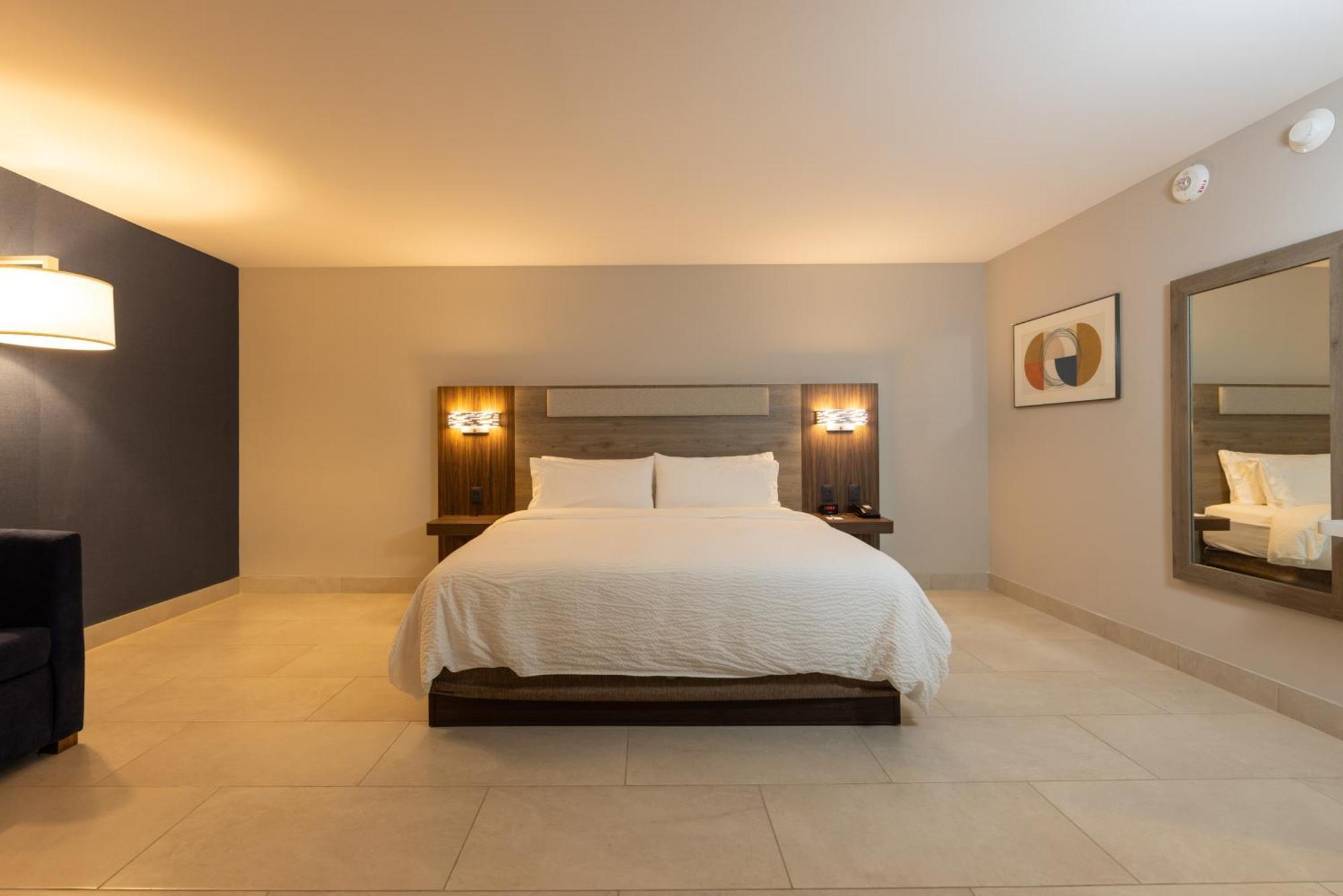 Suite accesible con vistas a la laguna - Cama extragrande
