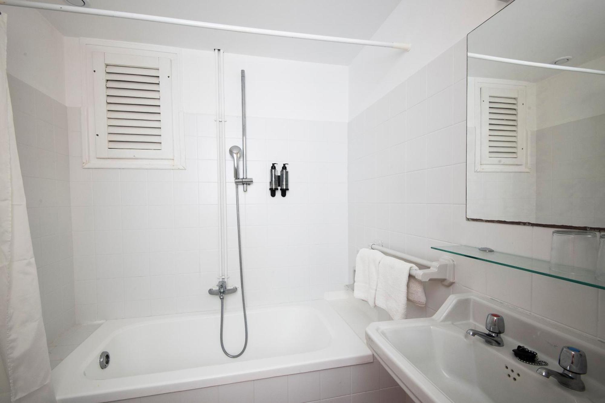 Deluxe Triple Room Sea View