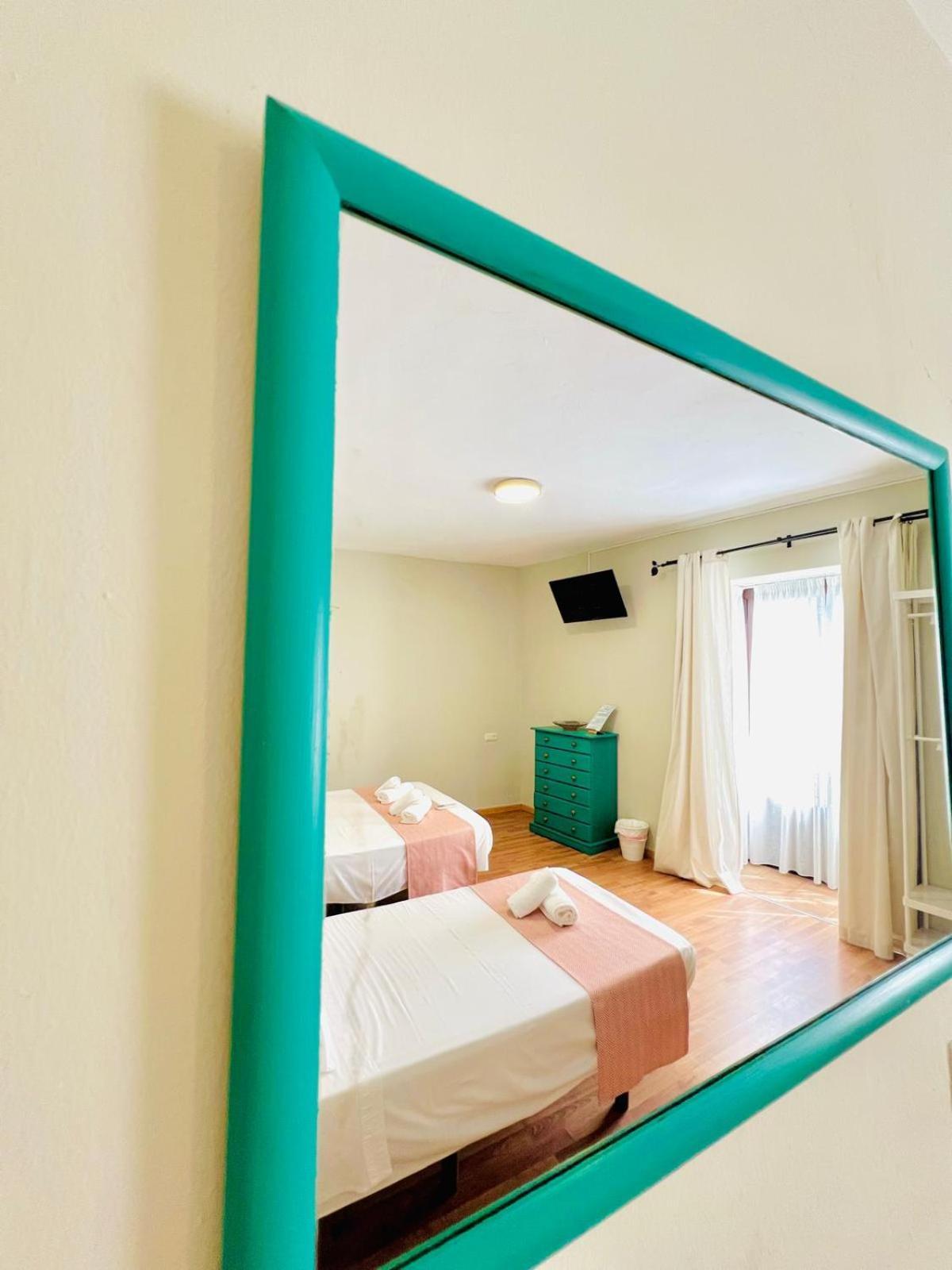 Habitación Familiar con balcón