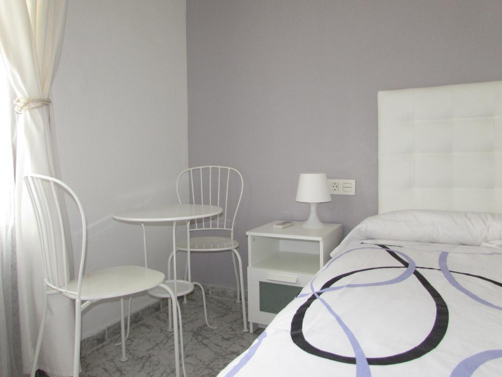 Habitación Individual con baño privado y terraza