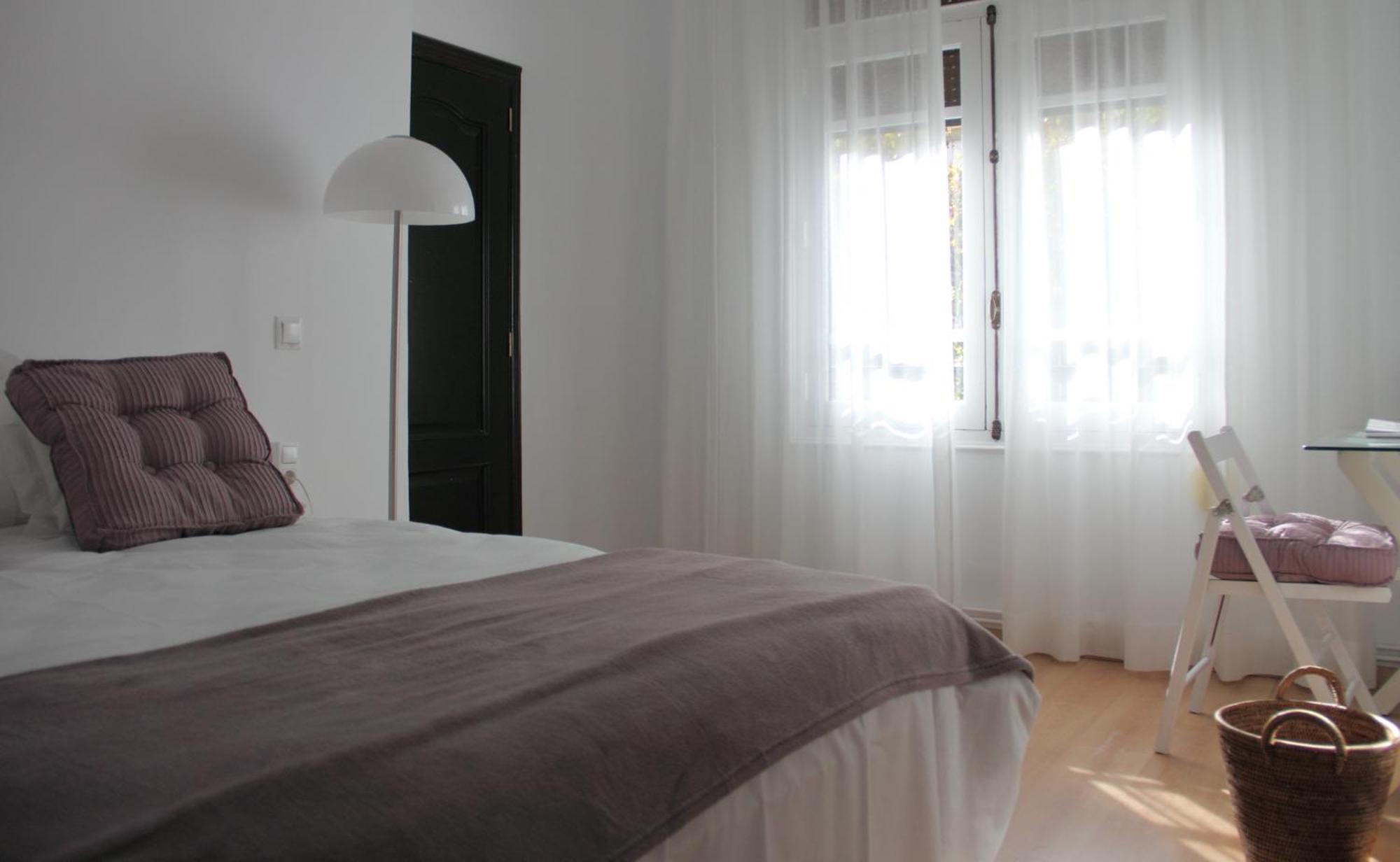 Habitación Doble con baño privado externo - 2 camas