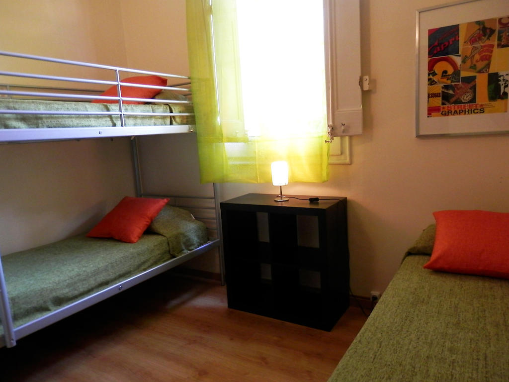 Habitación Triple con baño compartido