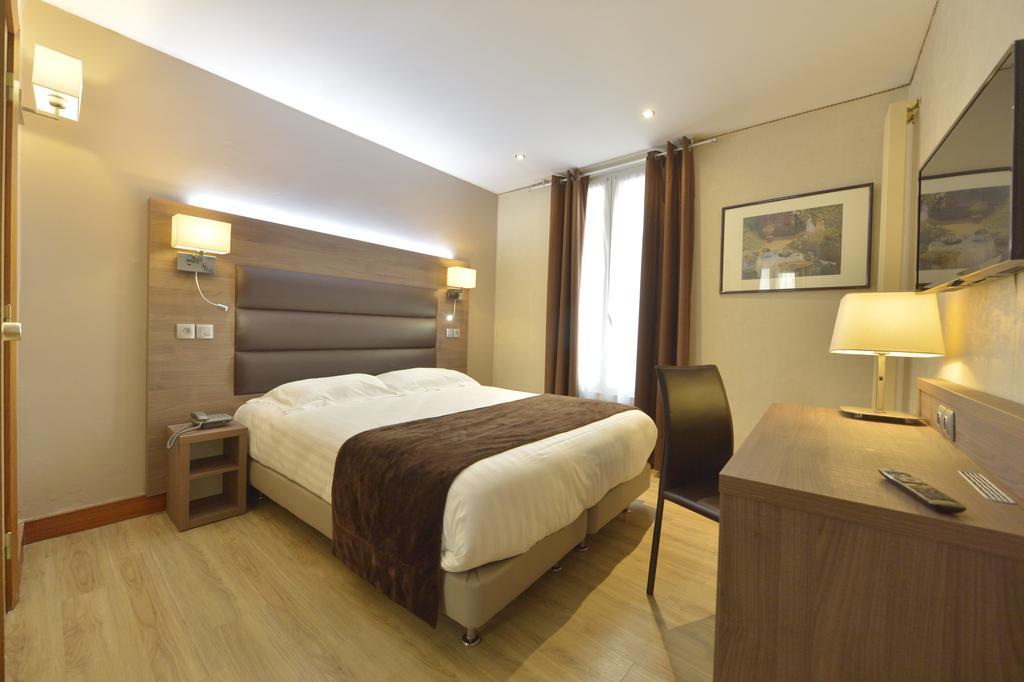Habitación Doble con cama supletoria (3 adultos)