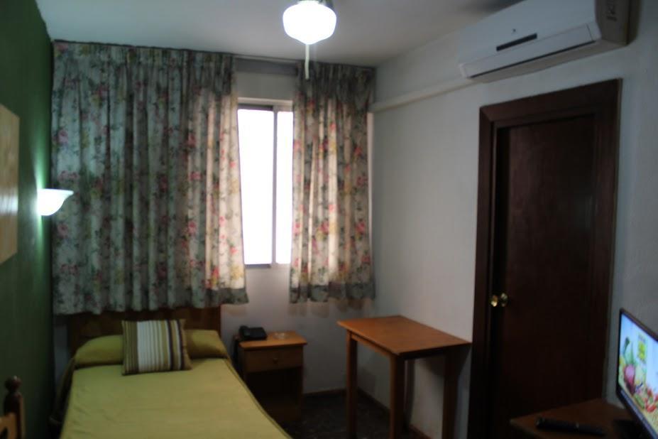 Habitación Individual con baño privado