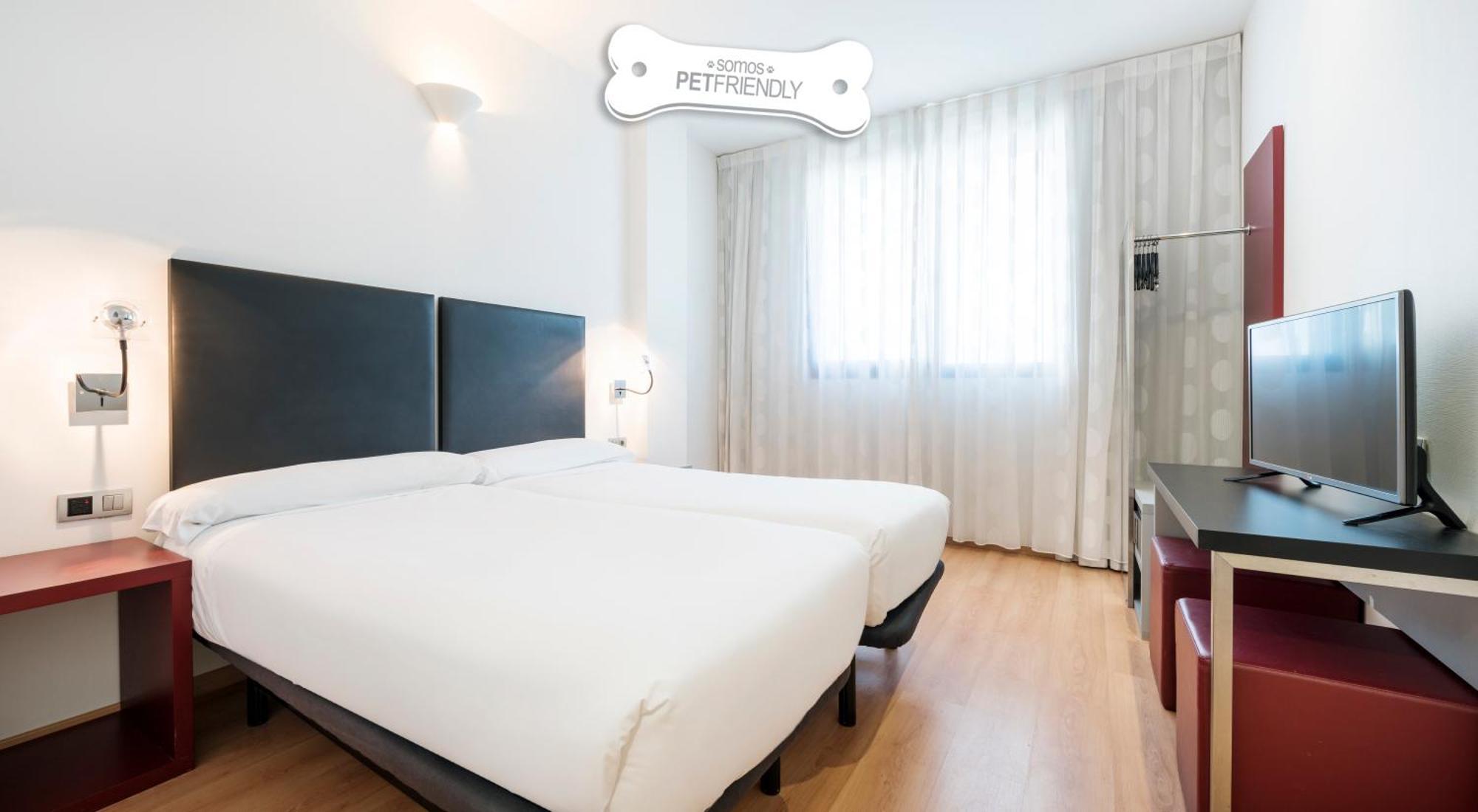 Twin Room Pet Friendly,1431892507:JPEG